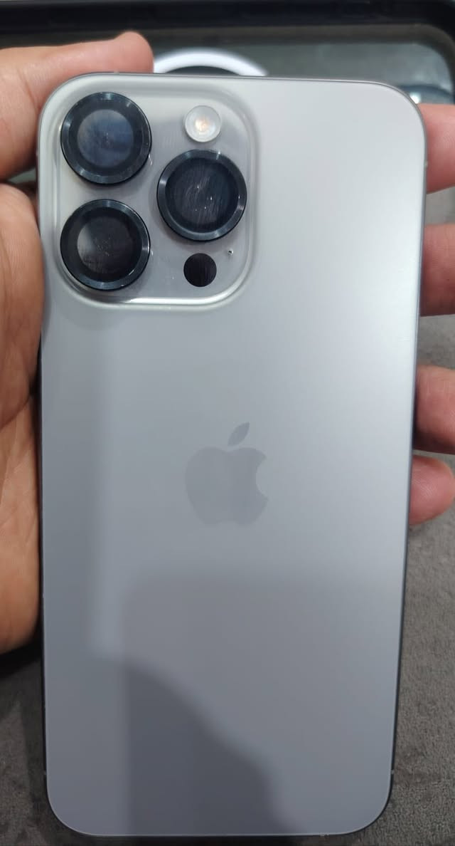 البيع ايفوان 15 برو ماكس دبل سيمكرت
بطاريه 91 سعرو 150 مليون نظافتو 100/100 رقم ‭***********
