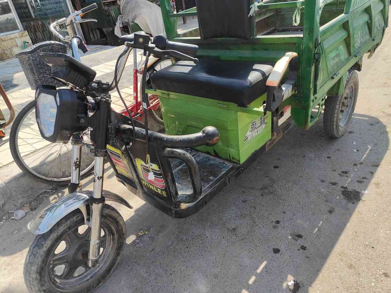 ستوته للبيع شغاله بريك باليد السعر 400
***********
***********
بغداد ناحية الرشيد
