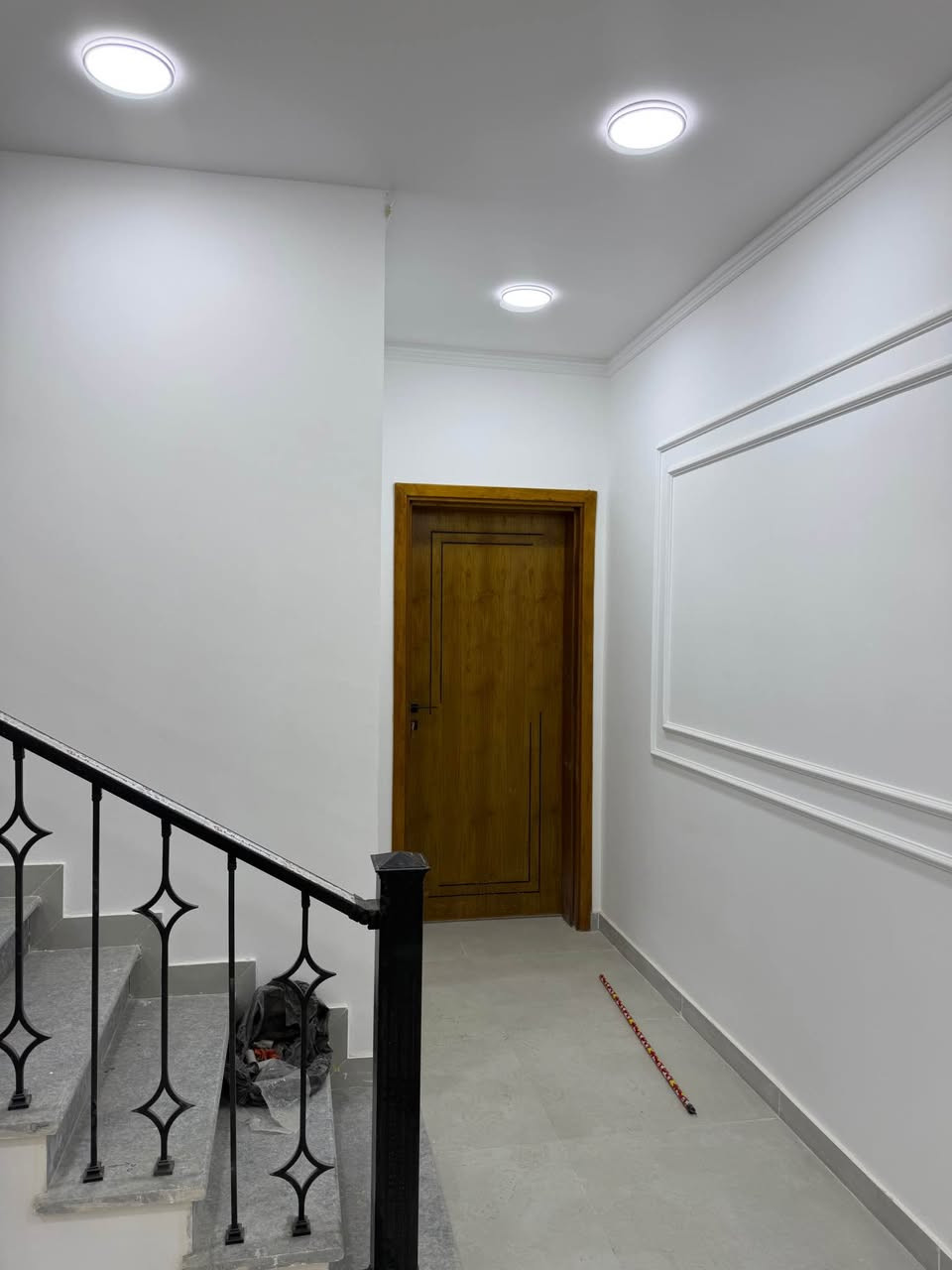 🏡 للبيع — بيت حديث وفخم في دور النفط

✨ المساحة: 150 متر
✨ البناء: حديث — فول طابقين ونص
✨ جاهز للسكن مباشرة
✨ تصميم عصري وتشطيب راقي
✨ واجهة حديثة وإنارة مميزة
✨ موقع هادئ ومناسب للعائلة

📍 الموقع: دور النفط

📞 للاستفسار والاتصال:
***********

🔹 فرصة ممتازة للسكن أو الاستثمار 🔹 عمارة, ميسان
