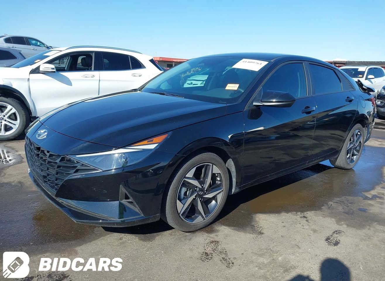 سلام عليكم النترا 2023 كما موضح بصور على حادثه ما مصلح السياره حره مدفوعه كمرك وضريبه منفيس باسمي ابصملك ثاني يوم السياره كفاله من كلير وصبغ فقط الحادث جاي من امريكا بيه مكان السياره البصرة *********** السعر 135 ورقه وبيه مجال للشراي
