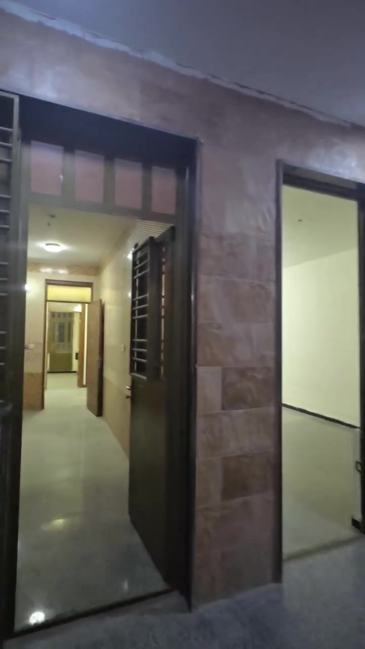 🏠 شقة للإيجار  _  المنصور / حي دراغ 
🏙 طابق أول 
🏠 غرفة نوم 2 + صالة + مطبخ + صحيات 
👨‍👩‍👦‍👦 مناسبة للعوائل
💰 تسعمائة ألف ⬅️ 900,000
📞 للأستفسار : ***********
