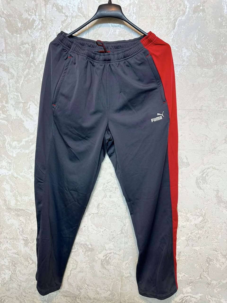 puma 
حديث
هاف تنلبس 
تلبس كمر L


**إذا كنت صاحب هذا الإعلان وتريد حذفه لأي سبب، رجاءا أرسل رسالة إلى الدعم الفني**