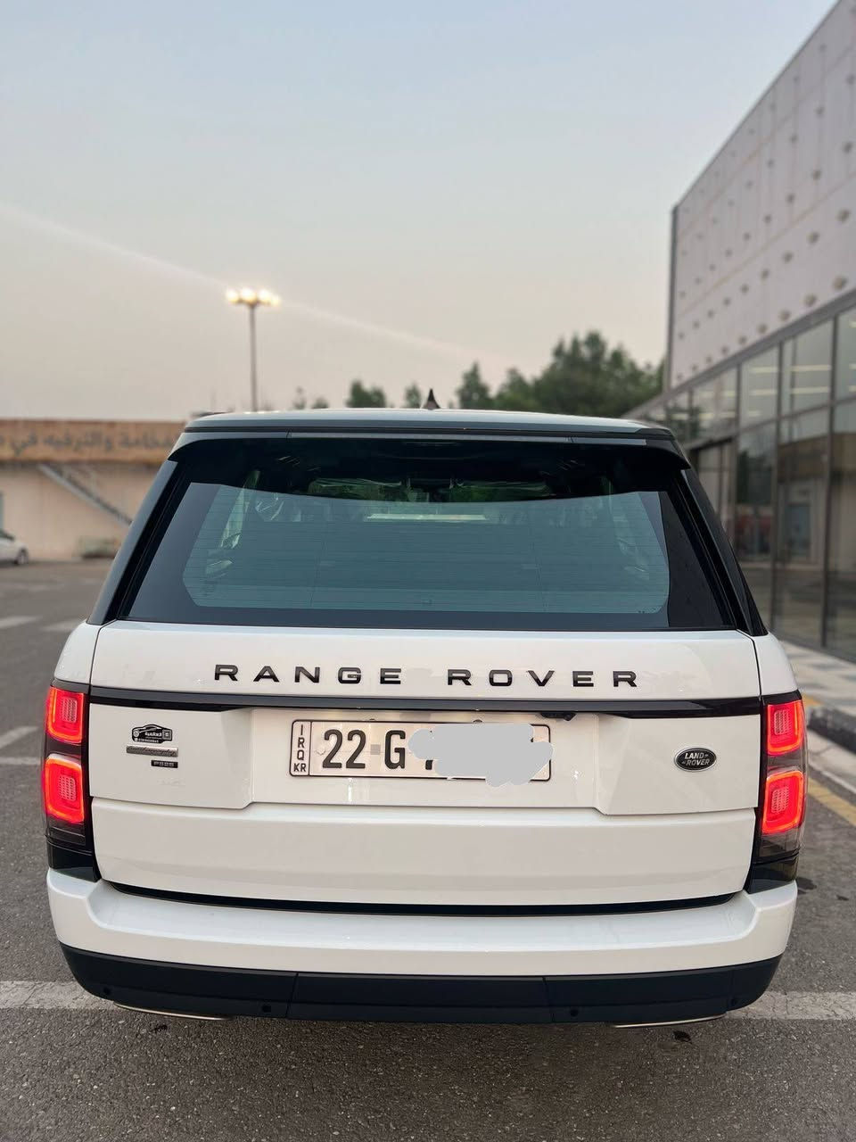 سلام عليكم رانج روفر 2020 اوتو بايكراف 
V8 سوبر جارج 
كفاله عامه بدي ومحرك كله بشرط 
 مغلفه ppf داخل وخارج 
ماشي 65 موجوده بنجف سياره نضيفه كلش 
إستفسار اكثر تواصل ***********
