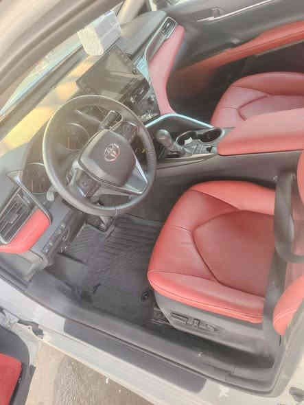 السلام عليكم اقره المنشور قبل لا تتصل 
كامري موديل 2024 معوقين 

XSE

فول مواصفات عده بنراما

ضرر ثلث قطع
جاملغ امامي وبنيد
وباب خلفي

سياره ماشيه ثلتالاف

***********

***********
