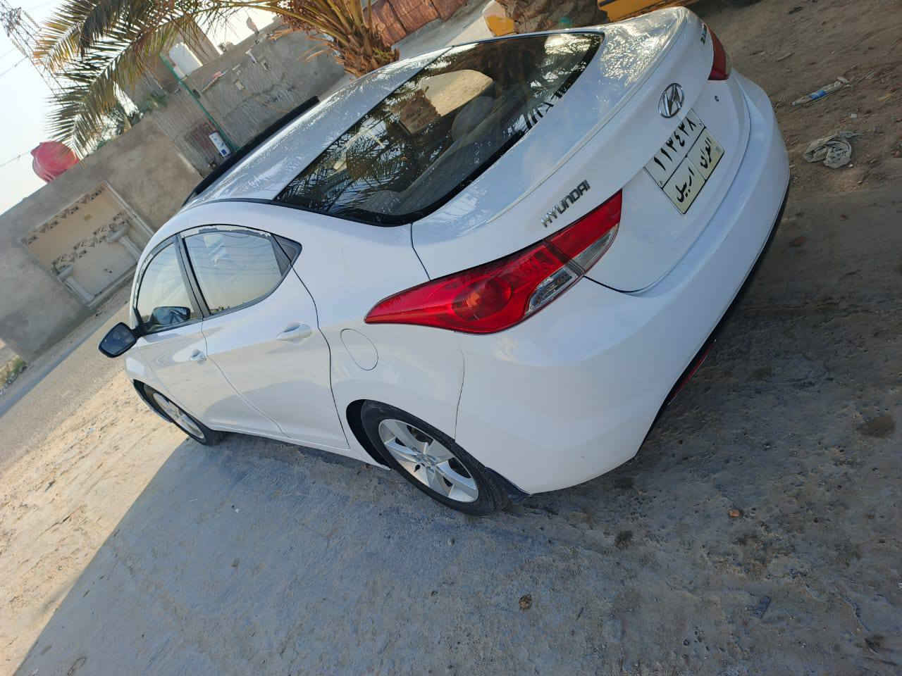 سلام عليكم النترا موديل ١٤ رقم ربيل فول مواصفت ماعده البصمه ماشيه ١٦٠بيه ثلث قطع صبغ ١١٠ وبيه مجال مكينه١٨٠٠ ***********
