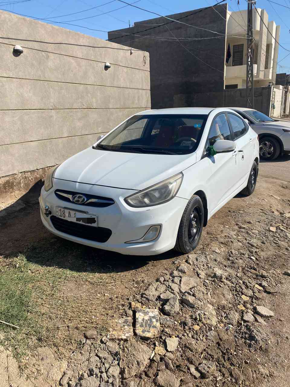 السلام عليكم
اكسنت موديل 2017 خليجي  رقم بابل الإنكليزي  مداور ثاني يوم سياره مكينه وكير مكفولات مكفوله من الضربه بيه صبغات بل الباب بسيطه 
 مكاني بابل الهاشميه ***********
