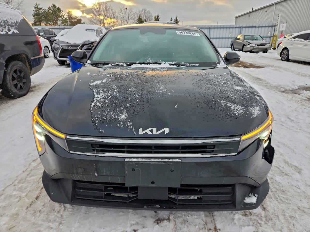 🚨 تنويه مهم
هذه السيارة معروضة في المزاد الأمريكي 🇺🇸
والمزايدة والشراء تتم عن طريق مكتب الباخرة للمزادات 🇮🇶
🔥 تدخل بكتاب الشهداء
───────────────

🚗 السيارة: 2025 Kia K4
📅 تاريخ المزاد: 24/02/2026
⚠️ الضرر الرئيسي: أمامي
📏 المسافة: 24,775 ميل
🔧 المحرك: 2.0l 4
🔢 رقم الشاصي: 3KPFU4DE1SE076641

───────────────

🔥 مجاناً مجاناً مجاناً
📄 تقرير كارفاكس مجاني بدون أي مقابل
───────────────

🚗 سحب السيارة خلال 24 ساعة من وقت التسديد
💸 حسابات مخفّضة وعمولات أقل من السوق
───────────────

🚢 الشحن متوفر من:
🇺🇸 🇨🇦 جميع الولايات الأمريكية والكندية
➡️ شحن مباشر إلى العراق
➡️ العقبة – جبل علي – ميرسين
───────────────

🛃 تخليص كمركي كامل من ميناء أم قصر
🏔️ تخليص كمركي إلى إقليم كردستان
🇯🇴 شحن مباشر إلى عمّان (العقبة)
🇹🇷 شحن إلى ميناء ميرسين – تركيا
───────────────

🏢 فروع الشركة:
📍 الفرع الأول: بغداد – السيدية – الإعلام
📍 الفرع الثاني: الإمارات العربية المتحدة – الشارقة – الصناعية 4
───────────────

👥 مجموعة البيع والشراء:
https://www.facebook.com/share/g/17pXXBgeeU/?mibextid=wwXIfr

───────────────

🎵 TikTok:
https://www.tiktok.com/@al_bakhera?t=8qGOLioZlVE&_r=1

───────────────

📞 للاستفسار والتواصل     ***********
