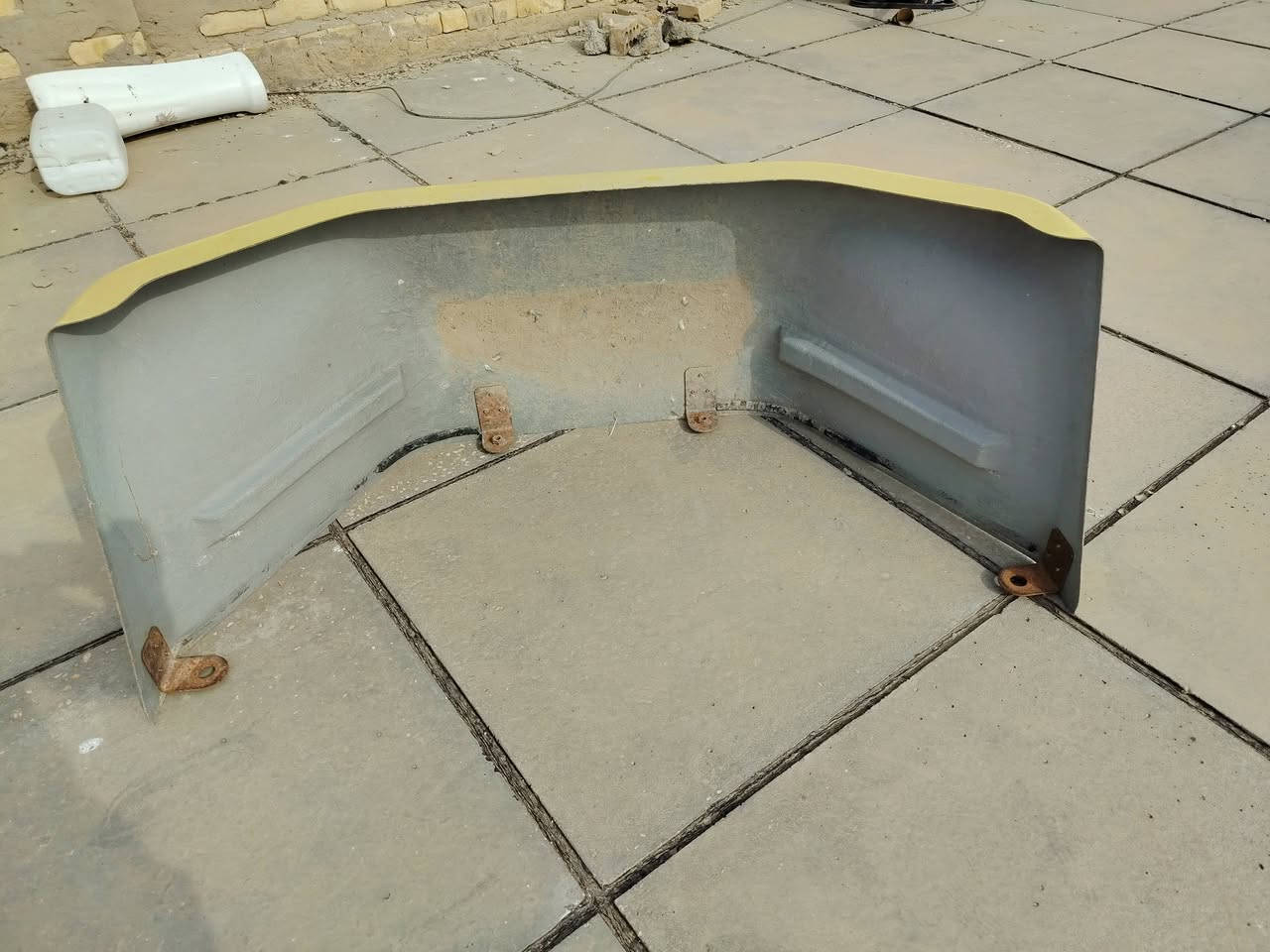 للبيع جوانب قماره كوماتسو ١٠٠ wa الاتصال على الرقم ***********
