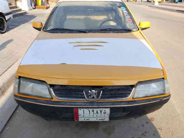 السلام عليكم سياره للبيع بيجو 405مديل 2012انتها سنويه 2017كير ومحرك حلوات مدي شوف العين دواخل سياره بيجي رقمها الماني راعيها يريد تحويل سياره نقص تبريد تخم تايرات جدد حداده نص عمر سعر 20ورقه وبيها مجال المشتري علي الغرامات و الهيه نتكفل بس براعي سياره بيها مجال عنوان البصره الحيانيه شارع ستين قرب حسينيه السجاد رقم الهاتف *********** رقم بي واتساب ابو حسين
