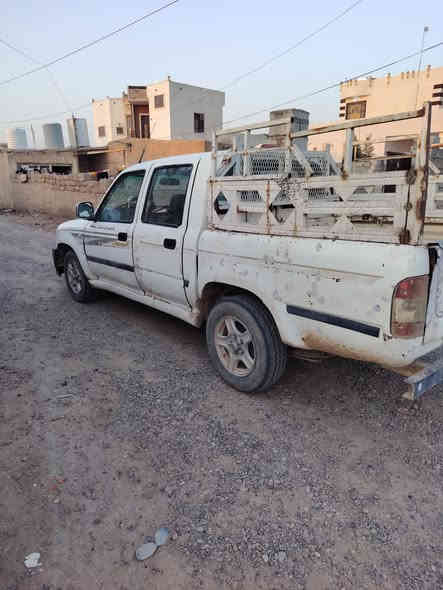 السلام عليكم ادمرال موديل 2007رقم صلاح الدين صدامي بيها سنوية ماندل صاحبهة ابيع حبل كير ومحرك شرط صدر خلفي وامامي مبل جديد طبة كهربيات كلهة شغالة مضومت تبريد كاملة مسجل وأربع سماعات شغال لايت عالي ناصي شغال باور ستيرن حيل خفيف سيارة جاهزة من كلشي السعر ٢٢ ورقة مكان السيارة العلم قريت الربيضة ***********) ***********
