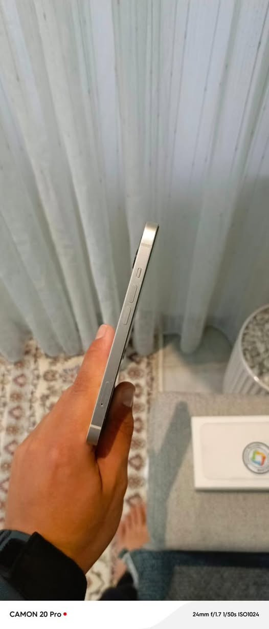 ايفون 13عادي فول نظافة الجهاز بعده كلش جديد مامستعمل هواي التفاصيل مرفقة بلصور السعرر 575الف وبي مجال للطيبين


**إذا كنت صاحب هذا الإعلان وتريد حذفه لأي سبب، رجاءا أرسل رسالة إلى الدعم الفني**