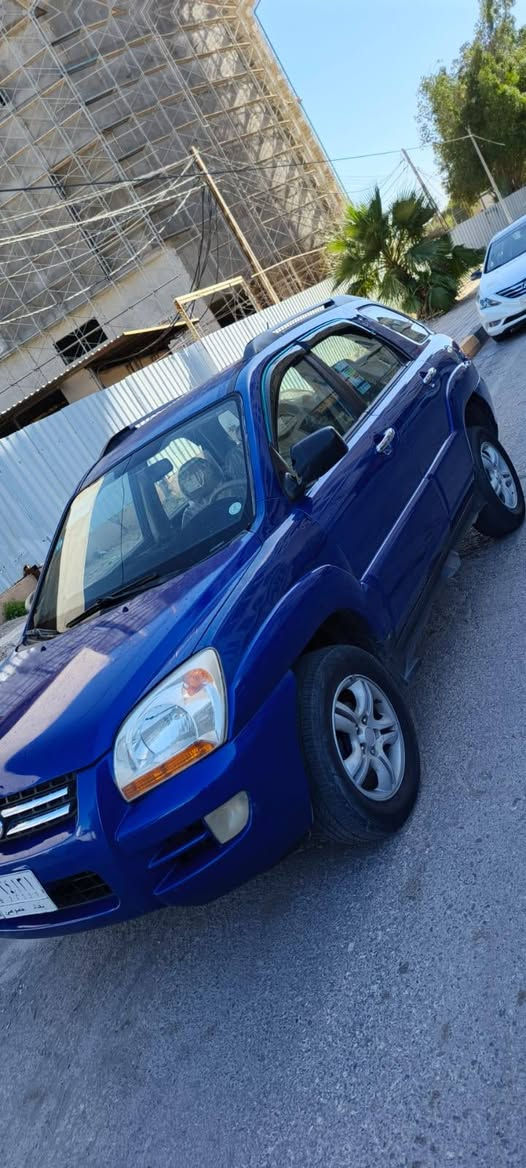 كيه سبورتج مديل  ٨ جليجي مكينه  ٢٠٠  بيه صبغ موضه في السنار داخل الصور مكفوله من مكينه وكير وحداديه وتبريد ثلج  السعر  ٨٧ الاستفسار ***********
