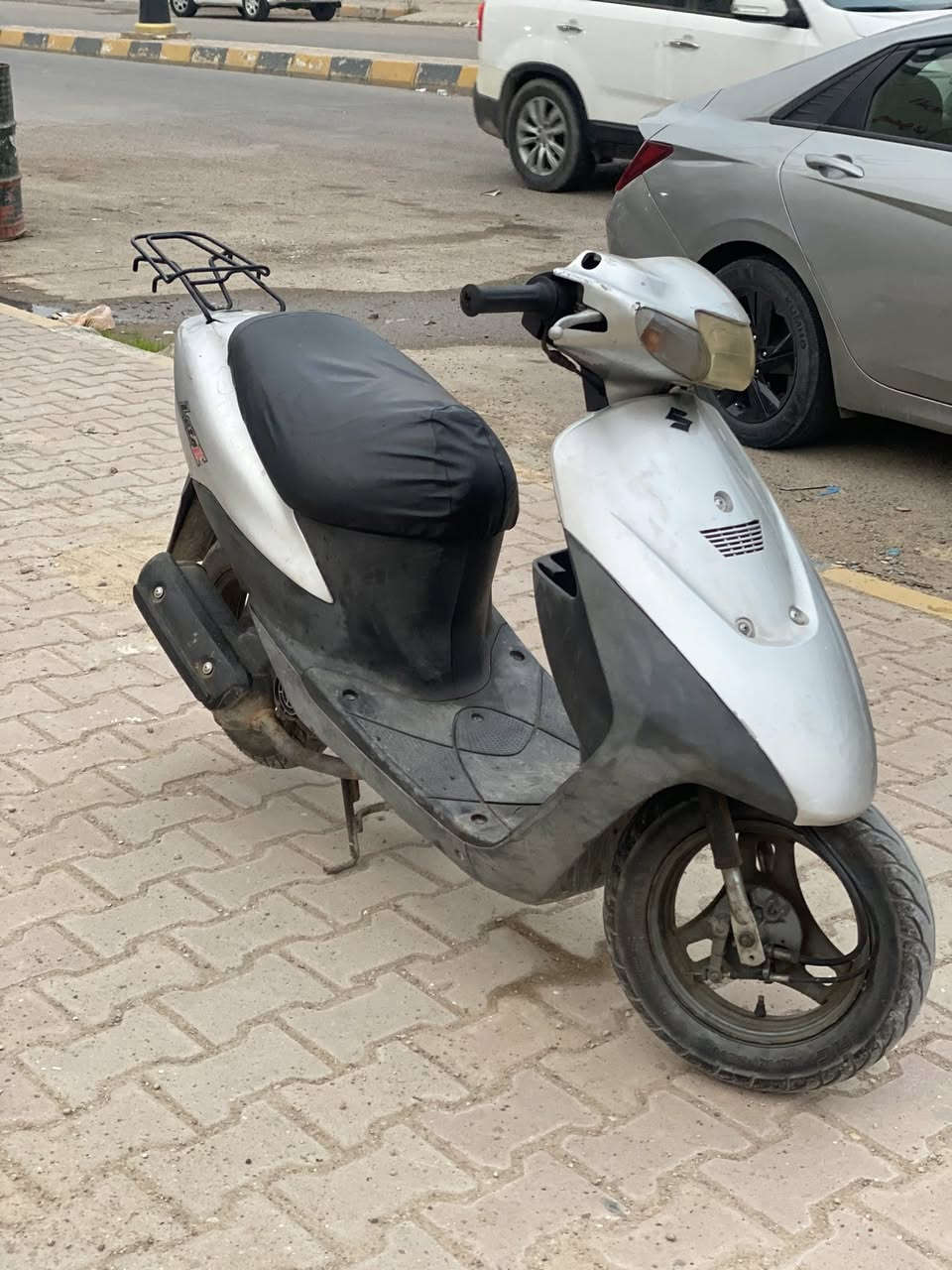 دراجة ساسوكي للبيع نضيف رمبة كلشي شغال بيهة مكاني تكريت سعر 480 تواصل خاص  واتساب ***********
