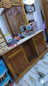 للبيع • سبع أبكار • مال الكريعات