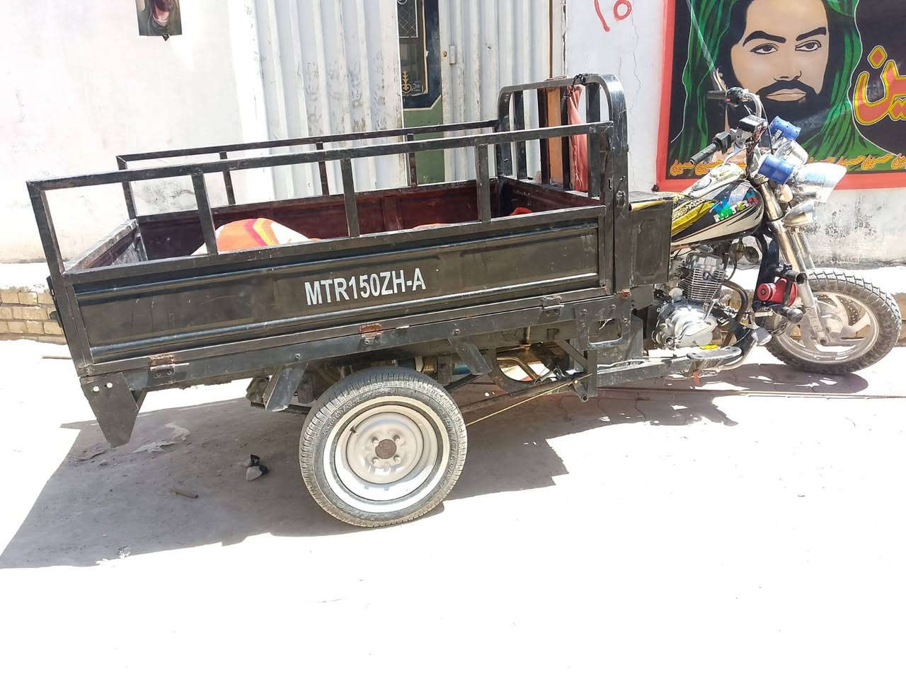 سلام عليكم ستوته كلك كلك  مكاتبه شارع لبيع مديل ٢٠ تعمير كله ٢٦ مكينه لايتات سكنات اكسن مقفل تاير ابو الخطه ماعيزه كلشي سعر مليون وبيه مجال حك الجيه  ابو تسعميه اعبر المنشور اكو غيره هواي  مكان نجف  متوجد  علفيس   ***********
