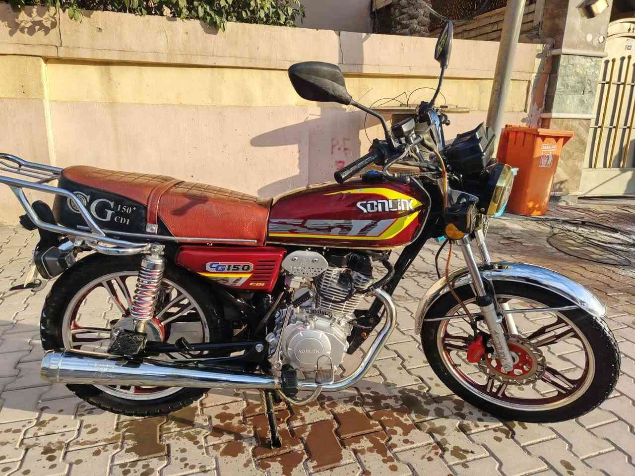 السلام عليكم دراجه إيراني اخت الجديده موديل ٢٤ السعر ٦٥٠ وبي مجال شويه ***********
