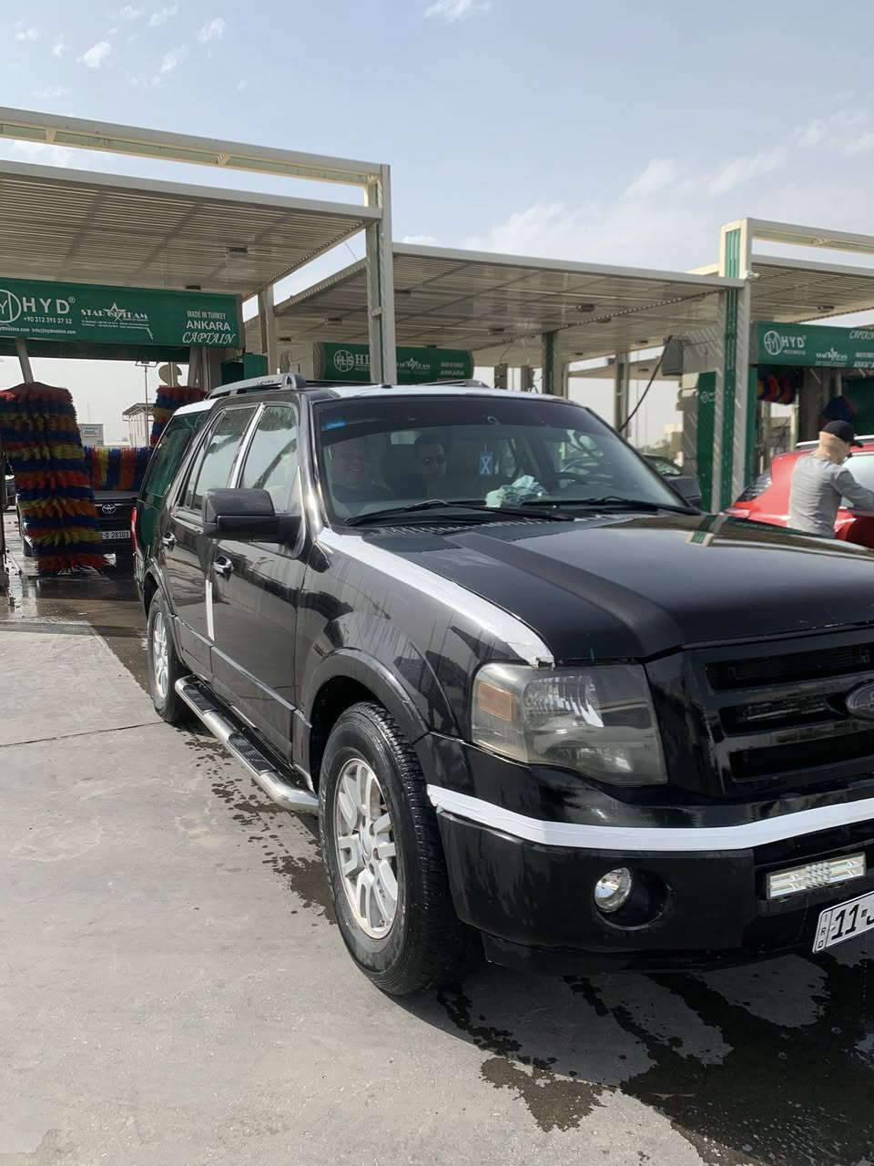 فورد اكسبدشن ٢٠١١
محرك ٨ سلندر جديد قبل شهر شديتة مع وصل الضمان مع التصوير 
رقم بغداد الماني باسمي 
تو ويل لون اسود ملكي شاشة كار بلي 
السيارة بدون ضربة دبل كود فقط بارد ب الچاملغ على كد شبر 
تايرات تخم جديد مع السبير  و لايتات زنون  صدر جديد اصلي 
شلعة بطناش ما توكف 
كهربائي بلادي ولاچك مشتغل ب الدشبول مضبطهة على ايدي دهن جديد اصلي ديفينول
معدل ناعمة وخير من الله ترايك وين متريد مكاني بغداد الجديدة 
غرفتهة نضيفة 
ربل ابواب جديدة من شركة فورد ابو الختم 
رقم صاحب السيارة 
*********** موجود واتس آب
