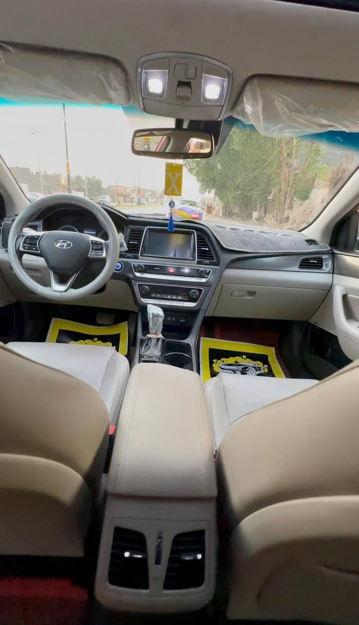 سوناتا ١٨ لمتدد فوووول للأخير #مراوس #بسبورتج ماشيه ٧٢ ميل بدون ايرباك  سياره جديده صور الحادث بالمنشورر
رقم بابل  . مكاني بابل ***********
