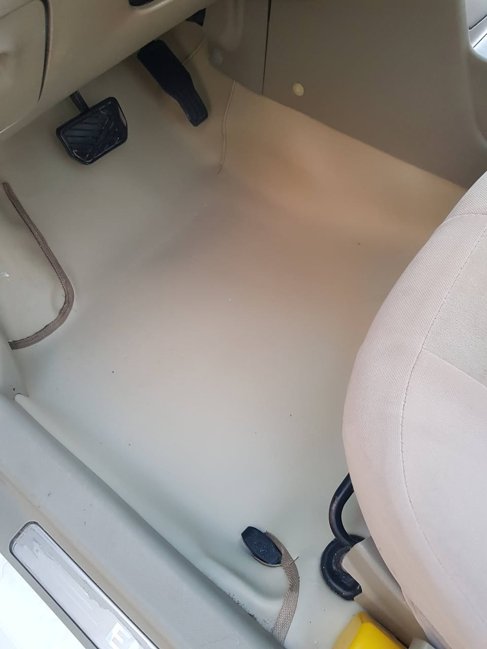 سلام عليكم ام كراند 7c موديل 13 ذي قار  بسمي سنويه لل 28 محرك كير مكفولات حداديه  كهربائيات كله شغاله فتحه ارضيه جلد  دوشمه كامره لايت زنون عالي وناصي سياره  صبغ بس دواير جاملغات خلفي وتبديل جاملغ ايسر امامي وبنيد  مكاني ذي قار ناصريه م ***********  السعر 50 قفل سياره ماتخسر عليه الف شرط  وترايه ناعمه ولاصوت شلع شرط تمشي 180
