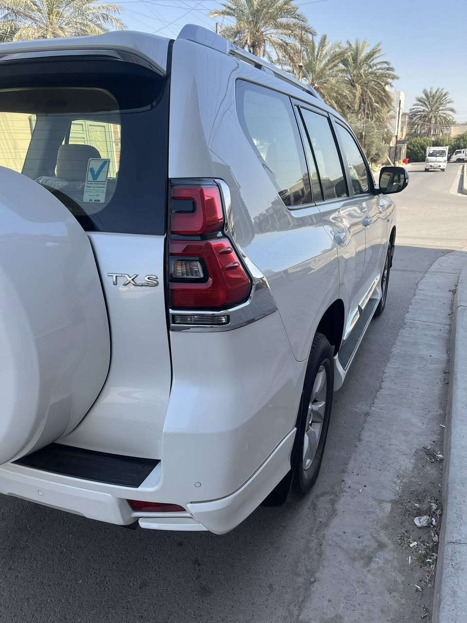 السلام عليكم برادو 2020 ساز مواصفات Txs معروفه فتحة سقف كشنات جلد دبل تانكي سبير تعليك كراسي كهرباء تبريد 3 قطع مكينه 4000 رقم بغداد ماشيه 67000  السعر 390 ورقه اتصال ***********
