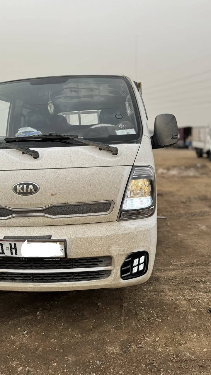 كيا بنكو 2700 موديل 2020
رقم بغداد (11)
لوحة إنكليزي
سنوية باسمي مجددة لغاية 2030 (مشروع وطني)
 السياره استخدام شخصي
حدادية أكسن على وضع الشركة
سياره لا محمله ولا متعوبه
البدي  (كفالة عامة)
التبريد شغال والتدفئة شغالة
السيارة على وضع الشركة
______
المواصفات:-
لايتات لد زينون عالي 
تحكم بالستيرن
حساسات خلفية
مرايا بإشارات جانبية
تدفئة مرايا جانبية
_________
السعر _ 150$ ماأراوس بيع فقط 
_____________
الممشى_ 88 ألف كم حقيقي
مكان سياره ذي قار – البطحاء

 للاستفسار: ***********
