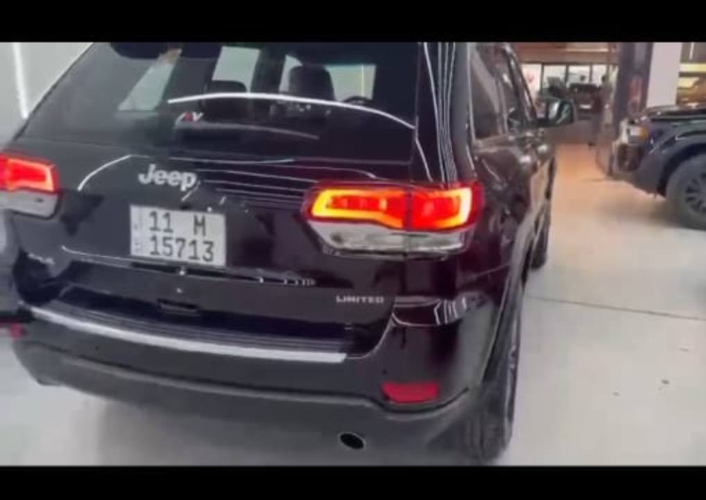 سلام عليكم كراندشروكي سعر ( 240)وارد امريكي موديل 20ماشيه69فول 4ويل فتحه شاشه كبيره تحكم حساسات كامره توقف اطفاء بصمه تشغيل وابواب وجنطه كهرباء كراسي جلد كهرباء منظومة زنون حادث امامي  محرك كير تبريد ممتاز *********** خاص أو واتس
