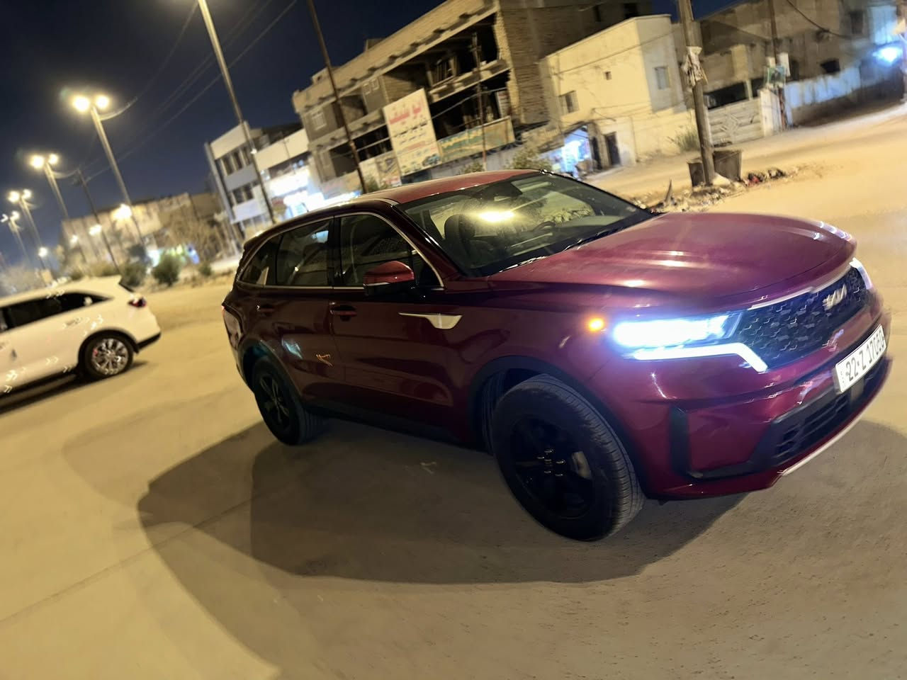 سورنتو 2023امريكي لون ماروني 
حادثه بنيد ودعاميه 
المحرك الأساسي: 2.5 لتر، 4 سلندر، يولد حوالي 194 حصان وعزم دوران 251 نيوتن متر ).🔥
ناقل الحركة: أوتوماتيكي 8 سرعات💥.

وضعيات القيادة: عادي، رياضي، إيكو (Eco). ⚡️
المقاعد: 3 صفوف تتسع لـ 7 ركاب، ⭐️
.: شاشة لمس (8 أو 10.25 بوصة)،.
مرقمه أربيل دخول جديد

 رقم شاصي وحادثه 5XYRG4LC5PG241489

الاستفسار الاتصال ***********
