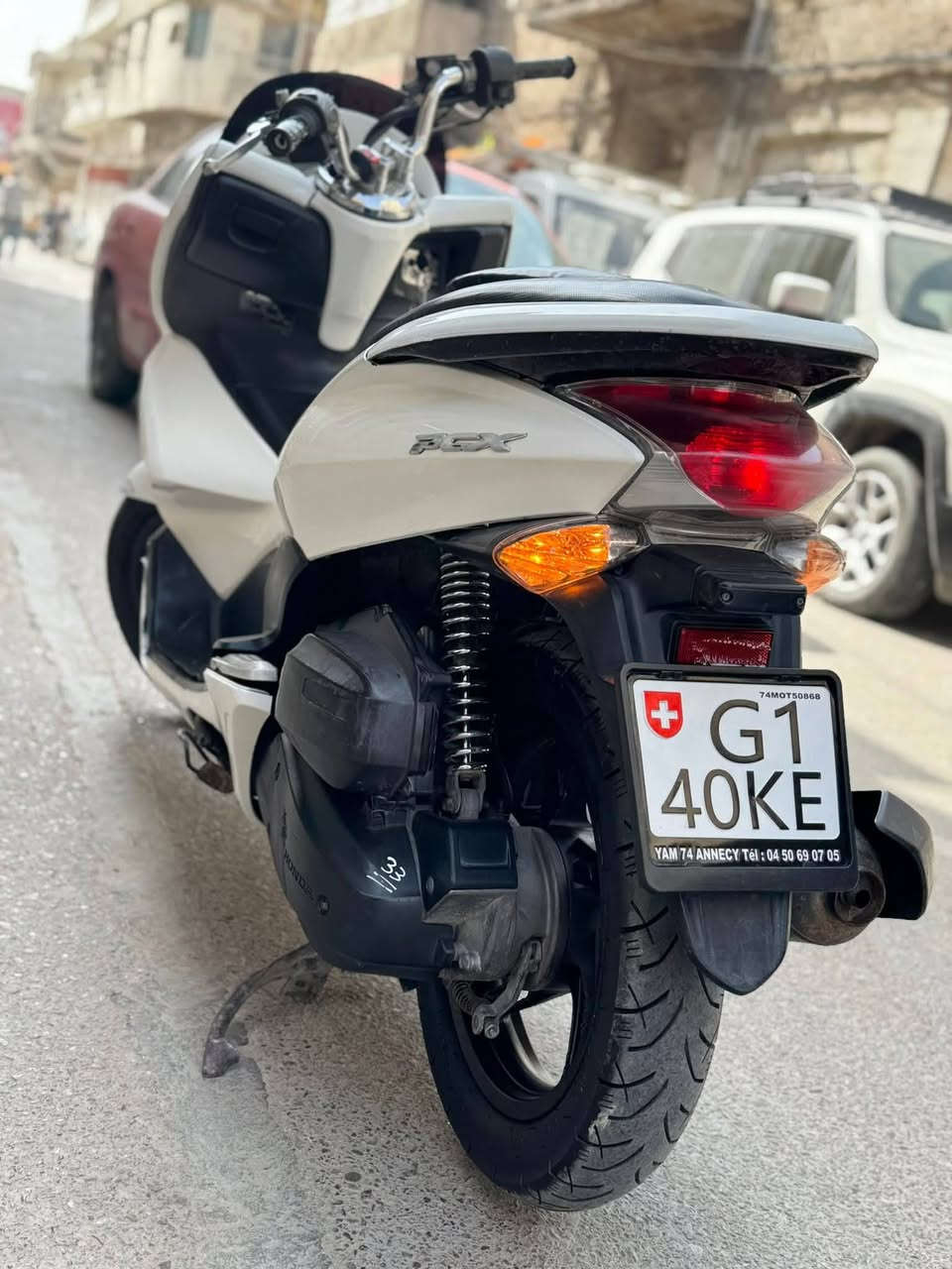 الجيل الاول ياباني الأصل ممفتوحه دراجه بحاله الجديده محرك كلجات عبالك دراجه ليوم نازله رمبه جديدهه الله وكيلك شحن عبالك حتئ صوت مالها 
نواقصه بسيطه تريشه من جوه بيه كسر بس 
يعني نضافه كفرات 70%100 ملاحظات 
دراجه حلوه مال جناي والف عافيه لياخذه 
كامله بريك خلفي امامي 
هورن اشاير 
دبل اشاره 
ستاند كهرباء 
منظومه زينون اصليه شرط 
دراجه حلوه 
مكانه الدوره حي الصحه 
*********** 
السعر 1300 بيها مجال
