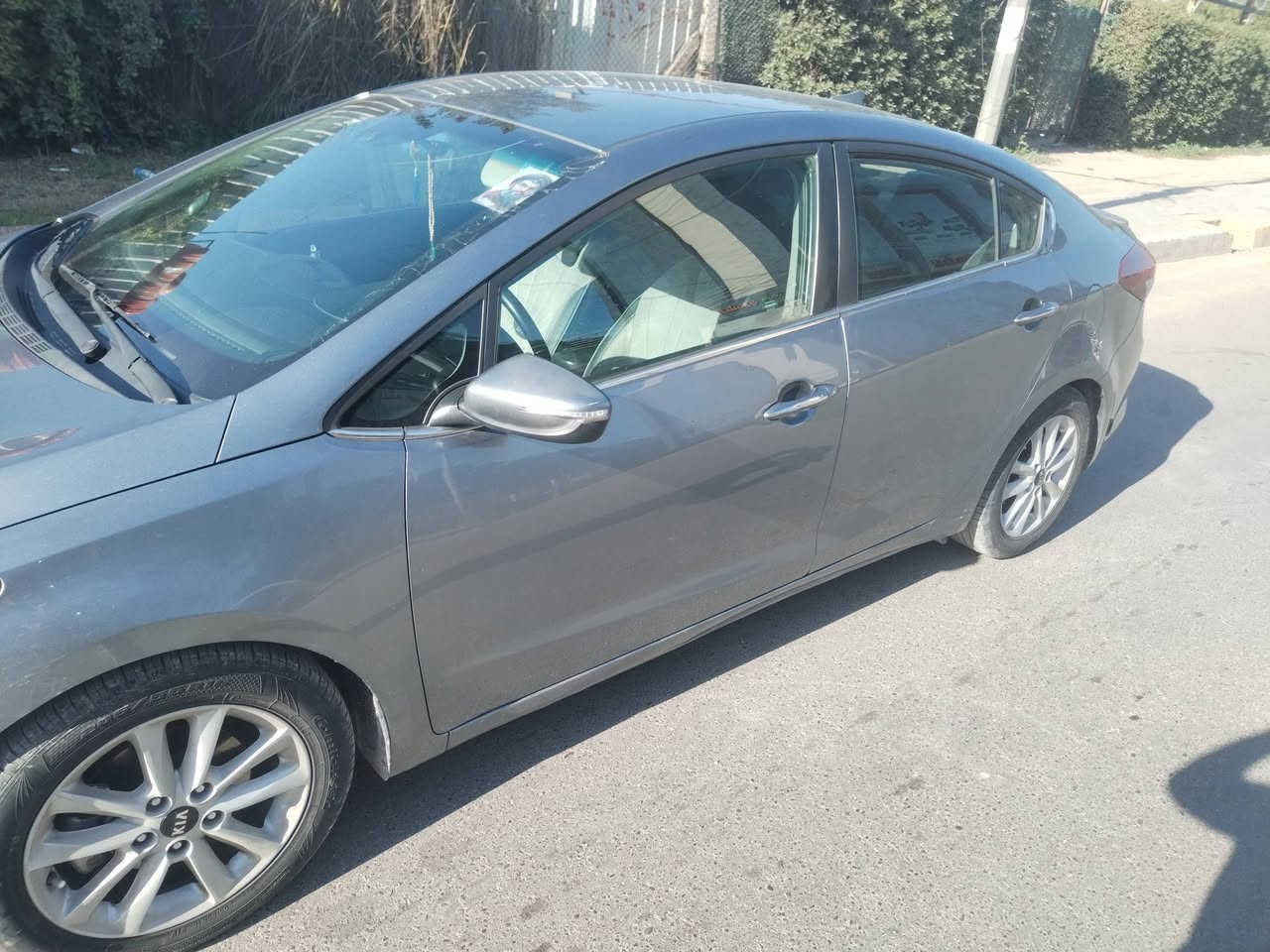 السلام عليكم فورتي 2017 وارد امريكي فول عدا الفتحه حادثه دعاميه بدايه بنيد ماشيه 90 رقمها بغداد كير محرك تدفى تبريد كله شغال تخم تاير جديد قبل اسبوع شديته دوشمة جديدة وسونارها موجود بالصور *********** السعر 125 مكانها بغداد الشعلة(شادلها منظومه غاز جديده بعدها في ضمان الشركه)
