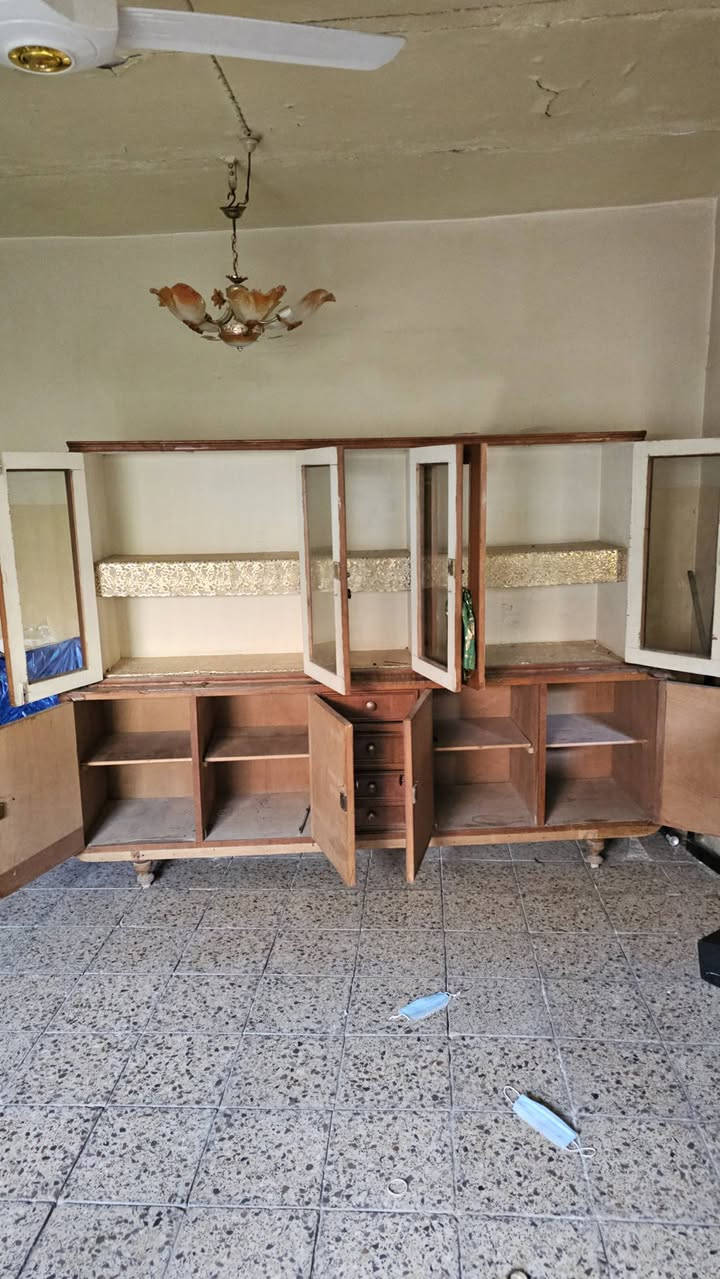 السلام عليكم
عندي بوفيه للبيع نظيفه وخشب قوي قفالته شغاله بسعر مناسب
مكاني نادر الثالثه


**إذا كنت صاحب هذا الإعلان وتريد حذفه لأي سبب، رجاءا أرسل رسالة إلى الدعم الفني**