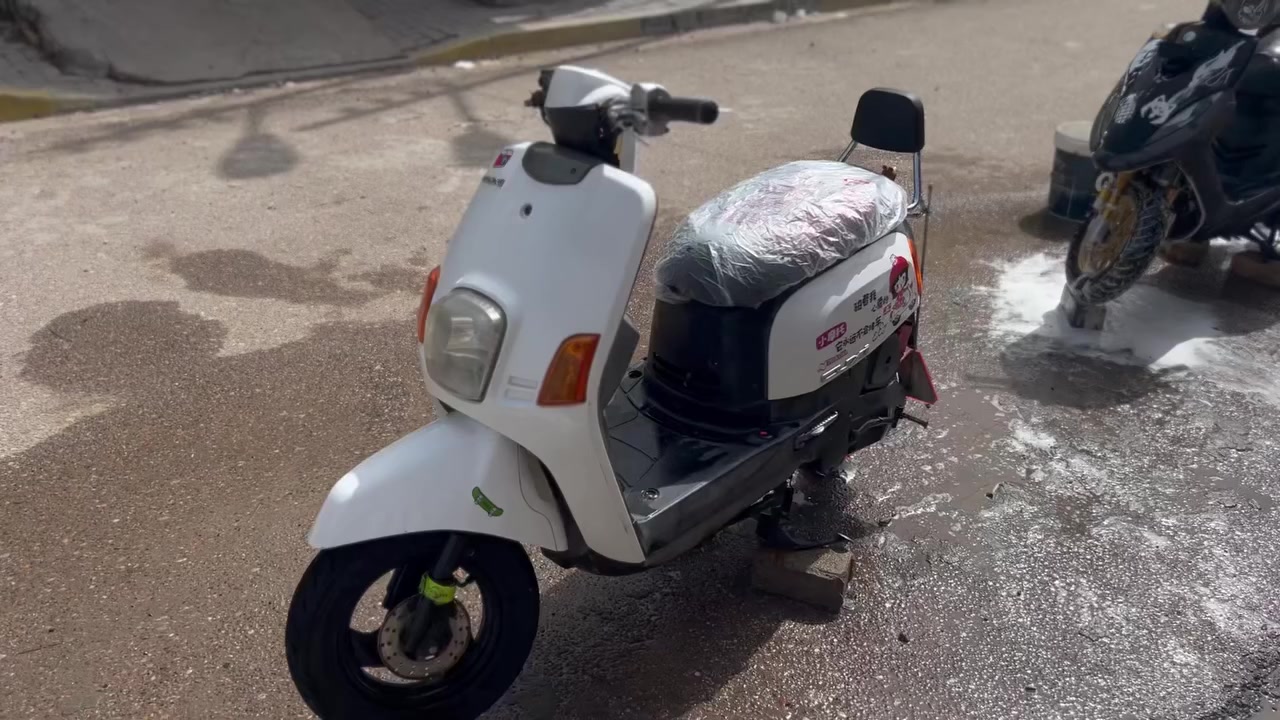 دراجه بوليس بيضه كابريته قابل للمراوس ماكس وقابل لشراء مكاني بصره حيانيه دراجه مامفتوحه وكلشي شغال تواصل هنا ***********
