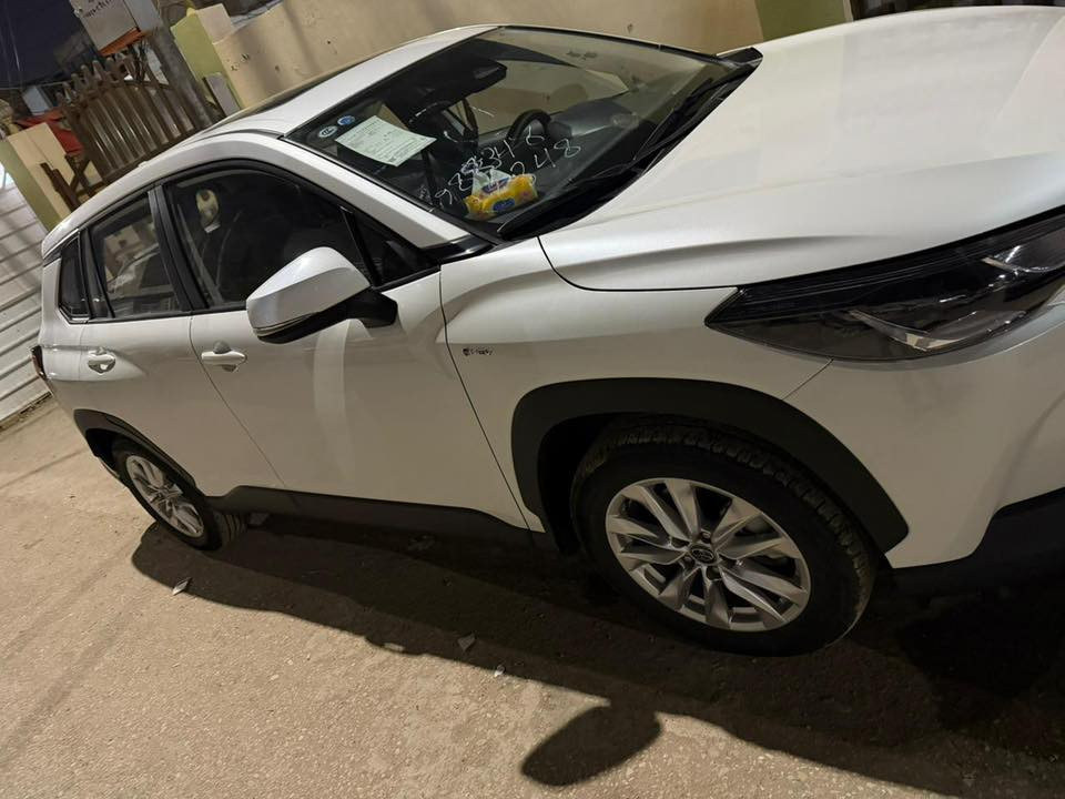 السلام عليكم للبيع كورلا كروز موديل 2025فول من عده الكشن الكهربائي 
km15400
مكفول من الطخه وشخط ومن الحادث 
سياره تدعم الكار بلي 
حساس تقفيل وتصعيد جام رقم بغداد مطلوب للمصرف استقطاع الاكتروني  اسويلك بيه وكاله عامه 
مكان كربلاء 
رقم الهاتف***********
