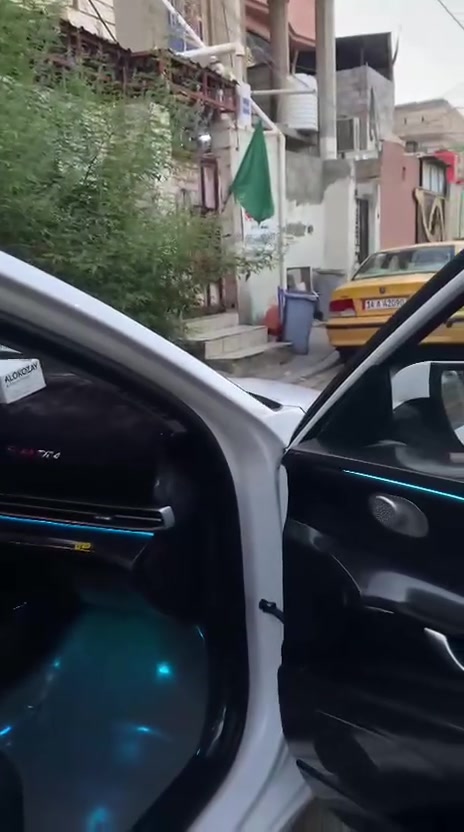 النترا موديل 25 تجميع صيني فول معروفه المواصفات مايحتاج اذكرها كفاله عامه دوشمه ارضيه تخم بردات وسفريات اناره لدات كل السياره شغل بغداد ترجع اوله السياره كارتون جديده ماشيه 17الف بصره القبله ***********السعر146

