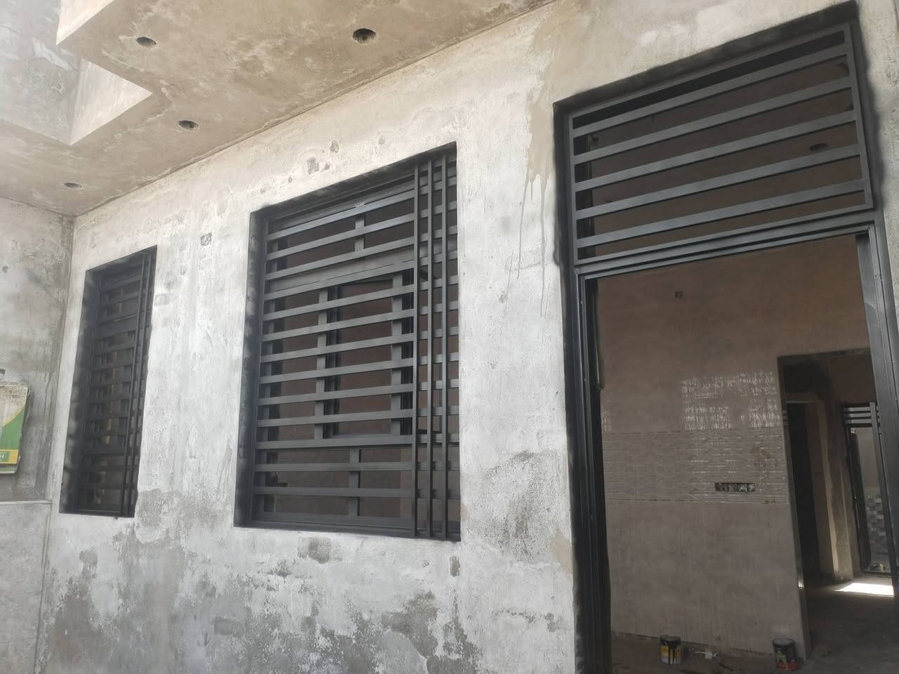 سلام عليكم شغلنه اليوم بيت الاخ ابو يوسف الرفيعي  متفرقين سعره مناسبه جميع شبابيج وبيبان بخدمت ناس هاذه رقمي ***********
