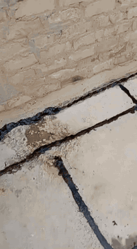 نعمل سطوح ماستك وزفت وماده عازله واوزكام كرسته وعمل وبسعار مناسبة جدا ...