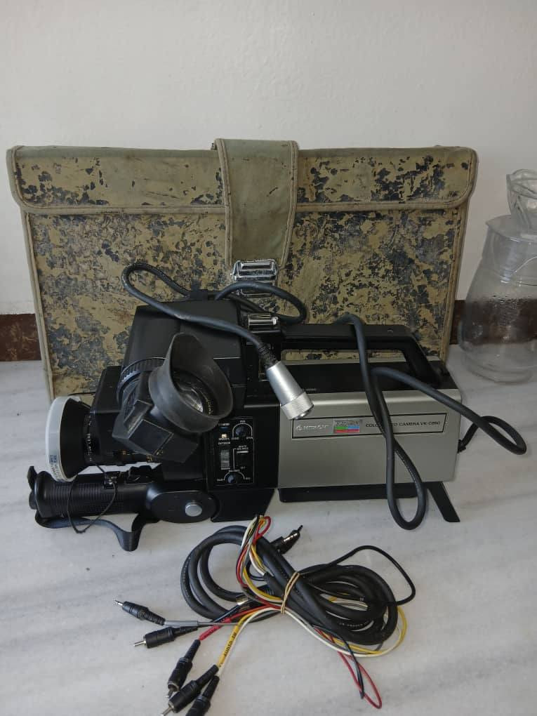 مجموعة كميرات قديمة للبيع للتواصل ارسل  مسنجر او ٠٩٦٣٨٢٨٥٨٩ يوجد شحن للمحافظات


**إذا كنت صاحب هذا الإعلان وتريد حذفه لأي سبب، رجاءا أرسل رسالة إلى الدعم الفني**