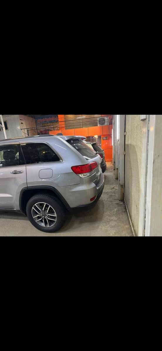 السلام عليكم عندي جيب موديل 2019 فول لمتد وارد أمريكي
حادثها بنيد وجاملغ بدون دواخل سونار بل منشور
مكان الزعفرانية سعر23 بيهامجال ***********
