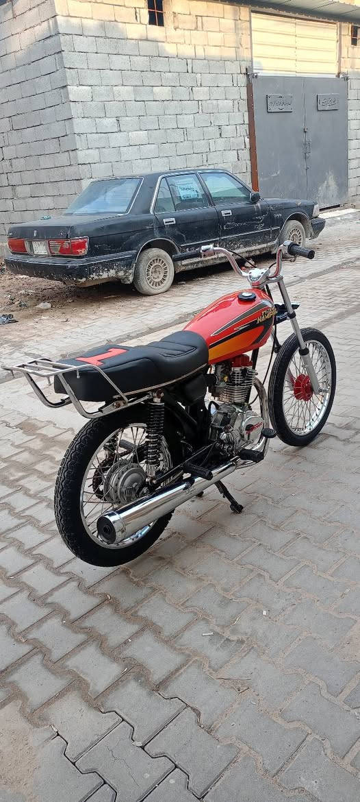 دراجه ايراني الدراجه توه معمره مكينه توني شاده الدراجه كلشي بيه جديد الدراجه كلك مكفوله المكان بصره تنومه السعر 550الشراي يجي خاص ***********
