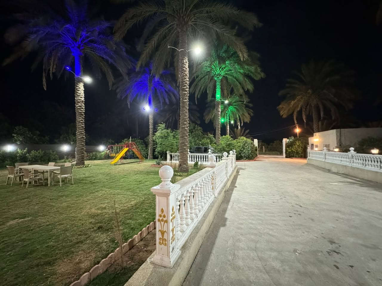 ￼ تم افتتاح منتجع الزمرد السياحي ايام عيد المبارك موثق في تطبيق اجرلي عنوان  المزرعة شارع سيد محمد  خلف معرض قاسم للسيارات ￼￼￼ الحجز والاستفسار اتصل على أرقام التالية 
***********
***********

‏منتجع الزمرد السياحي عنوان شارع الإمام ￼￼￼
