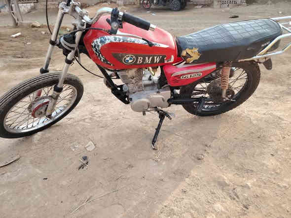 دراجة للبيع السعر 200وبيها مجال بصيط كلك كلك المكان ديوانيه دغاره استفسار ***********
