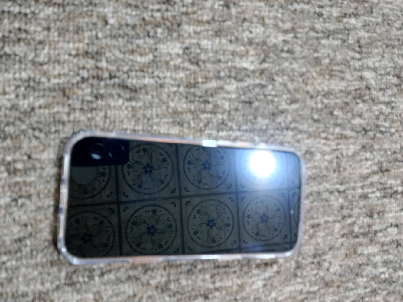 ايفون 17 برو ماكس نسخه طبق الاصل مقلد  
الجهاز جديد مفتوح من الكارتون 
السعر بي مجال اذه شراي 
شنو موديل الهاتف بالضبط؟: 
2026
كم المساحة التخزينية للهاتف؟: 
512
هل يشمل البيع الشاحن والملحقات؟: 
كفر وشاحن 