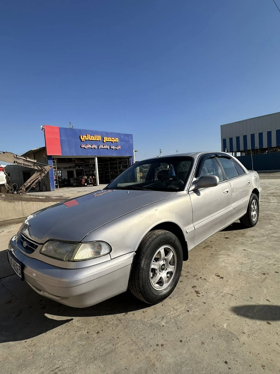 السلام عليكم
سيارة سوناته 2 للبيع كير عادي مصبوغة عام للجمالية مكينة 2000 جديدة مال حاوية كير جديد تبريد شغال صدر امامي وخلفي جديد تخم تاير جديد 
السعر 42 وبيها مجال 

المكان ديالى بعقوبة ***********
