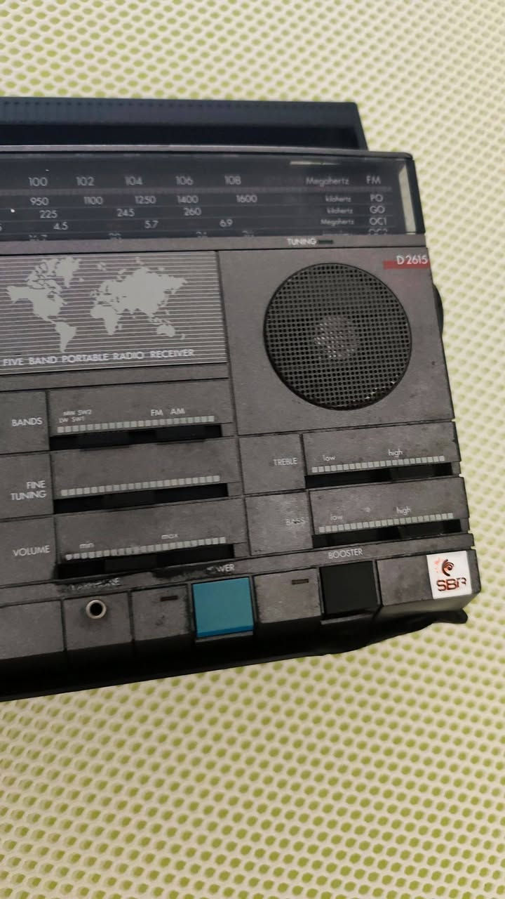 هذا الراديو الجميل للبيع  خمس موجات وبيه FM شغال 100%
اتصل و ما أقصر وياك


**إذا كنت صاحب هذا الإعلان وتريد حذفه لأي سبب، رجاءا أرسل رسالة إلى الدعم الفني**