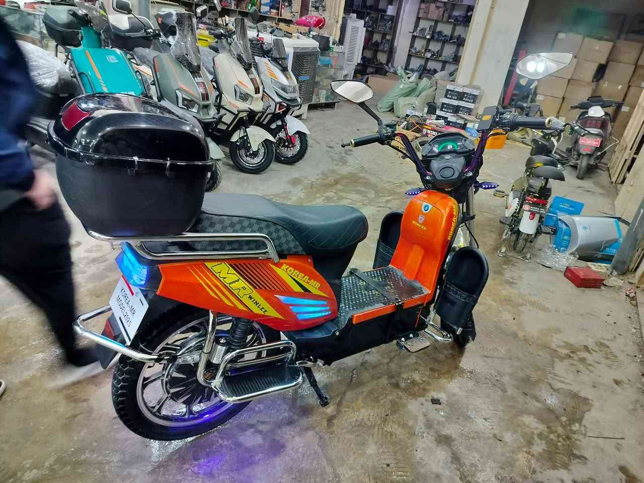 سلام عليكم للبيع هارلي نو كوري ام أر 6بطاريات فول كله عل فحص 
بصمه تشغيل عن بعد السعر 650وبي مجال 
***********
***********
