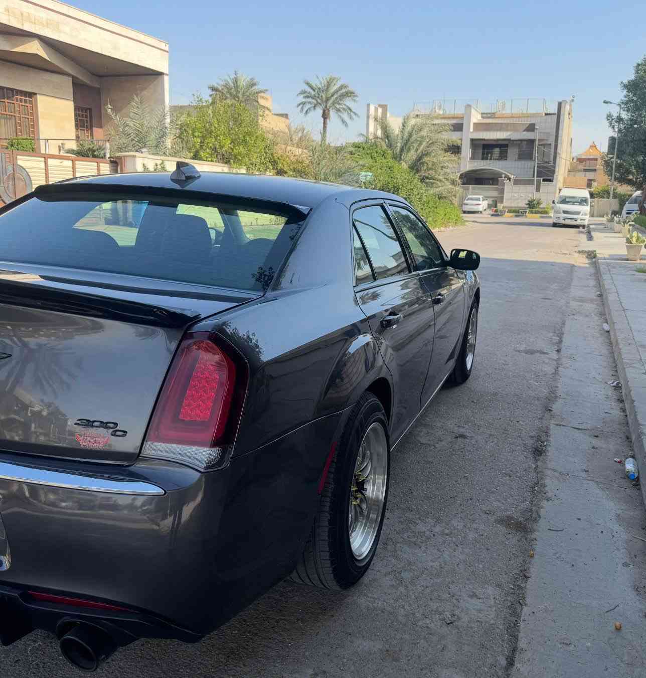 السلام عليكم اوباما 300 تورنك مديل2023  مشاية 36 الف ميل
مواصفات تشغيل ع بعد شاشة جبيرة كشن السايق كهرباء فقط 
حادث السيارة مرفق داخل الصور عنوان بغداد المشتل رقم ***********
