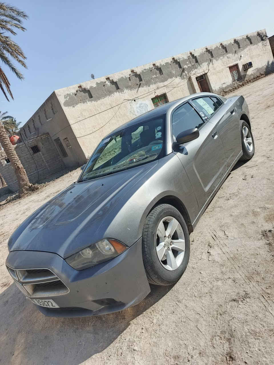 جارجر مديل 2011 رقم بصره
لون رصاصي
جاهزه مكينه حداديه تخم تاير جديد
بيه تبديل بابين وقبق الجنطه
والبدنه الخلفيه وتبديل البنيد 
مع تصليح وصبغ  الجاملغ الخلفي الجهة اليمنه
ورش العكال الجهة اليمنه أثر جراد
السعر المطلوب 120وقابل للتفاوض
للاستفسار تواصل واتساب وبخدمتك
***********
