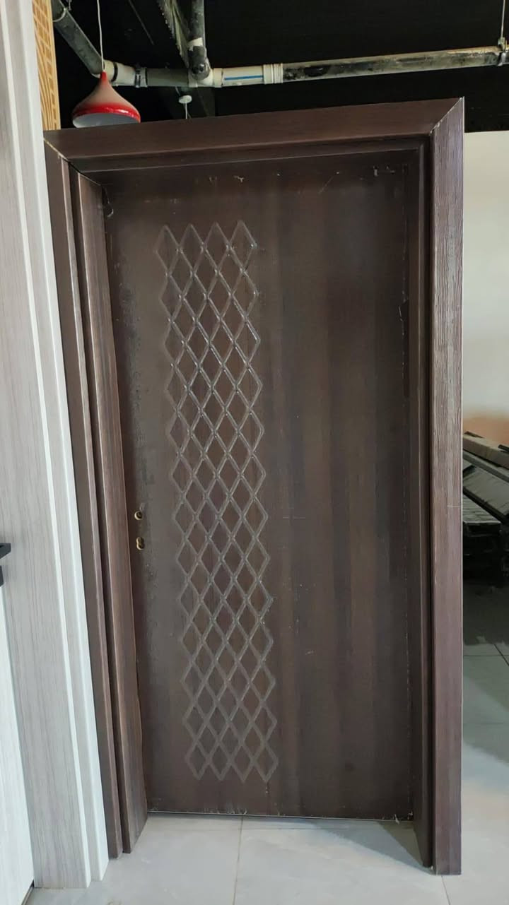 ابواب تركية خدمة شد وتوصيل مجاني داخل تكريت✅🚪
تكريت الديوم شارع 60 مقابل مجمع جنة تكريت السكني 📍
***********📞
