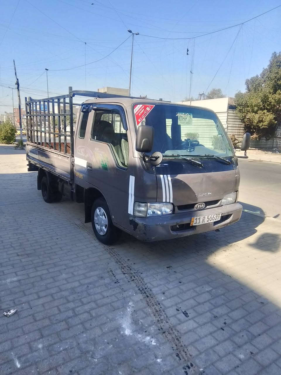 السلام عليكم كيا فنتيره للبيع موديل 97 رقم بغداد إنكليزي سنويه 30 مشروع وطني هزه  جديده مكفولة من الضربه والكص والتبديل والصبغ مكينه 3000 بلادي لا صرف ولا بخار مكينه وكير واكسل مكفول شاصي مكفول تخم تاير صدر جديد كهربائيات كله شغاله سياره جاهزه السعر 63 وبيه مجال مكاني بغداد مدينة الصدر الشراي يخابر *********** غير متواجد على الفيس
