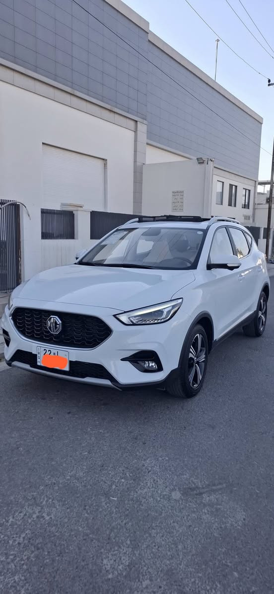 MG ZS LUXURI
 🚘🚘🚗🔥 فخامة وتكنولوجيا بيدك 
Model 2023
Mobile 📲 ***********
إذا تدور سيارة تجمع الشكل والمواصفات القوية… 
 35 الف ماشية
سیارة بس بيها شبر pdr بل باب
✨ المواصفات:
بصمة 🫆 
بانوراما 
شاشه اكتيف 4 لغة
گيچ الكترونى 
مرايات إشاره ت 
مرايات شه فت 
5 كاميرا 
كوشن جلد 
کوشن هیتر
بريك بصمة 
أوتو هولد 
حساس دعامى  
لايت ليد و زينون 
تبريد مركزى  
بلاجکتور
بگ لايت ليد 
سعر 128. $$ 💣💣
مكان اربيل أربيل, العراق
