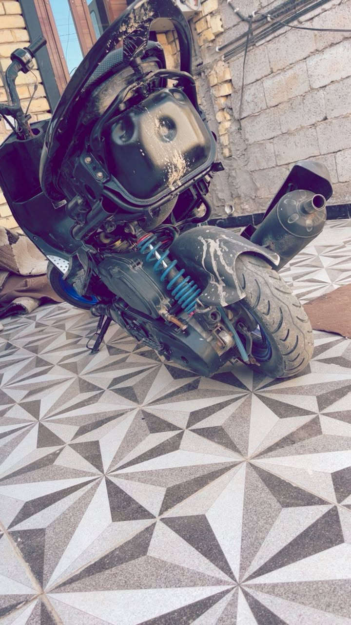 سلام عليكم دراجه ماكس مال لعب نضيفه شلعته تخبل بوشه 55ب نقصهه بس سلف وقايه سعر 400بيهه مجال قليل ***********3فقط وتساب
